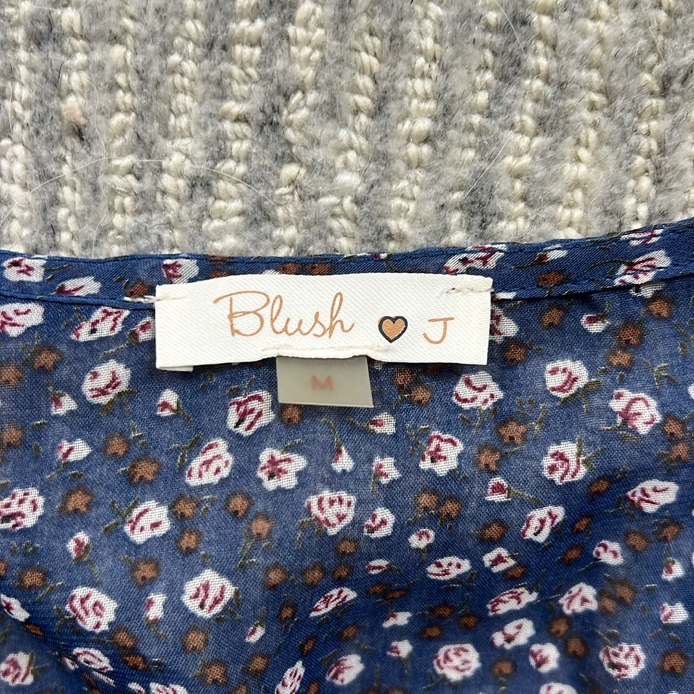 Perfect Fall Blouse!! - Picture 3 of 3
